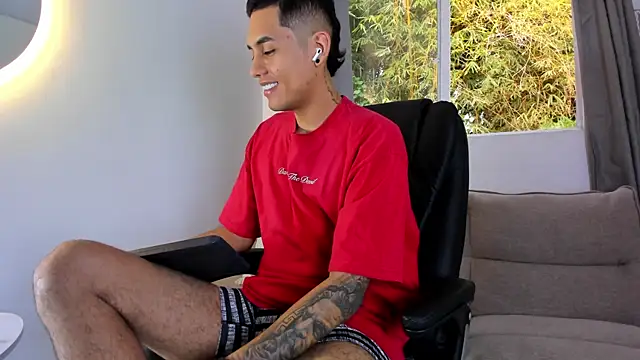 NickCopeer  online show from July 15, 2026, 12:32 pm