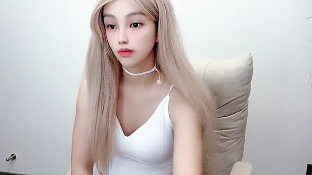 jiangjiang2005 online show from July 6, 2026, 4:09 pm