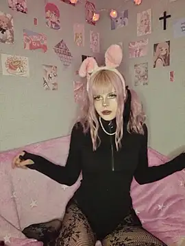 VelvetAlice online show from May 30, 2026, 8:39 pm