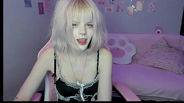 Snapshot of VelvetAlice chatting on July 14, 2026, 8:36 pm VelvetAlice online show from July 14, 2026, 8:36 pm