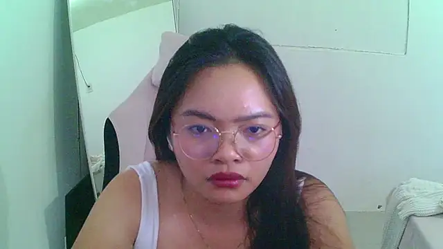 Snapshot of AlethiaBratsch chatting on May 31, 2026, 2:24 pm AlethiaBratsch online show from May 31, 2026, 2:24 pm
