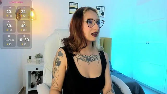 Natasha  monroe online show from June 13, 2026, 12:47 pm
