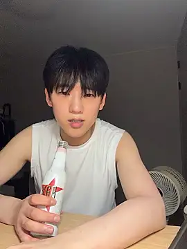 Snapshot of k-kinky chatting on June 27, 2026, 6:02 pm k-kinky online show from June 27, 2026, 6:02 pm