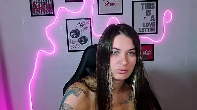 AlisaFrost online show from May 28, 2026, 1:19 pm