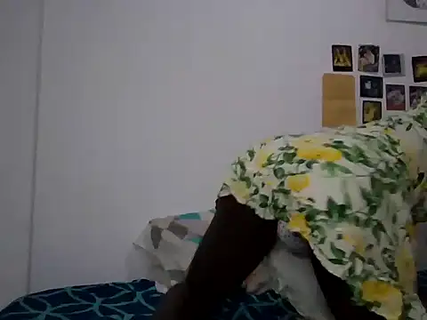 hazyntta online show from May 24, 2026, 4:28 am