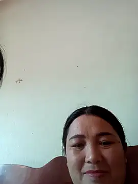 Snapshot of Giee00 chatting on May 24, 2026, 8:41 am Giee00 online show from May 24, 2026, 8:41 am