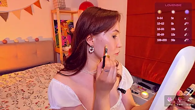 Snapshot of come_in_bed chatting on July 11, 2026, 3:26 pm come in bed online show from July 11, 2026, 3:26 pm