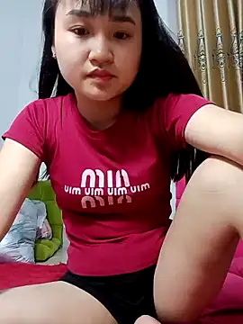 Showmeplaytoy online show from May 25, 2026, 4:57 pm
