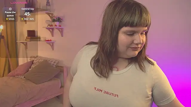 alicebunny  online show from June 1, 2026, 9:05 pm