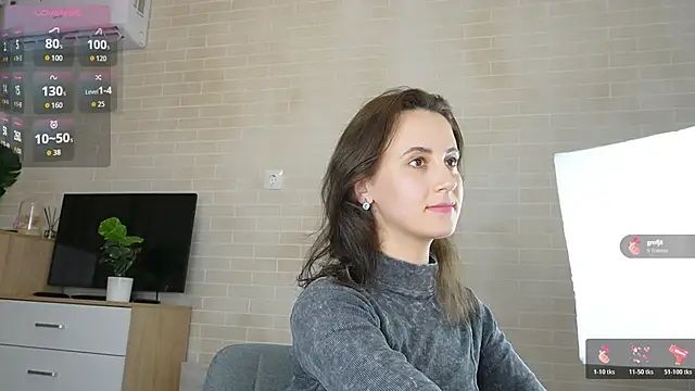 SoLovelyAnna online show from April 6, 2026, 10:22 pm