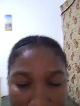 Snapshot of Miriampires chatting on June 12, 2026, 10:14 am Miriampires online show from June 12, 2026, 10:14 am
