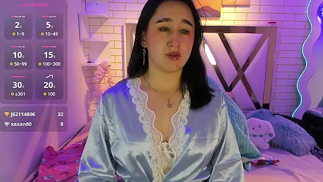 Lua bloom  online show from June 29, 2026, 10:26 am