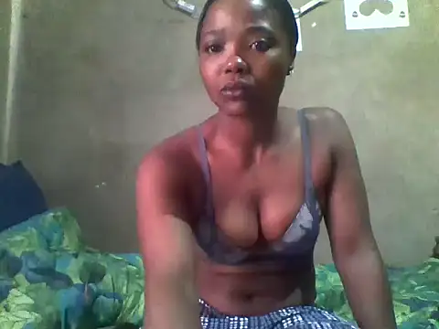 Snapshot of mommysmiley1234 chatting on May 28, 2026, 9:39 am mommysmiley1234 online show from May 28, 2026, 9:39 am