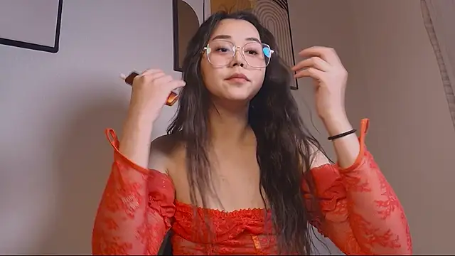 louisa kim online show from May 27, 2026, 7:11 pm