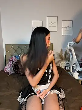 CassandraLovve online show from May 26, 2026, 7:04 am