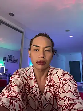 Snapshot of TsOlgaMarie chatting on June 24, 2026, 5:34 pm TsOlgaMarie online show from June 24, 2026, 5:34 pm