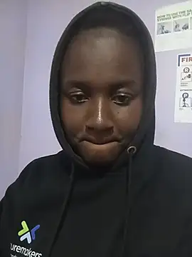 Ebonylouisa online show from May 29, 2026, 6:17 pm