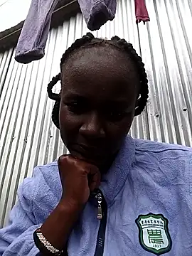 Ebonylouisa online show from June 19, 2026, 2:43 pm