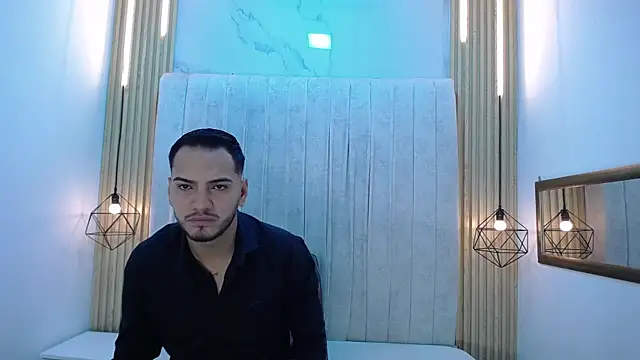 Snapshot of CarolinaySebas chatting on July 4, 2026, 1:17 pm CarolinaySebas online show from July 4, 2026, 1:17 pm