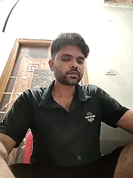 Snapshot of saddyboyforU chatting on May 30, 2026, 10:34 am saddyboyforU online show from May 30, 2026, 10:34 am