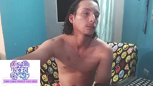 Snapshot of MrKingsaintx chatting on July 6, 2026, 12:40 am MrKingsaintx online show from July 6, 2026, 12:40 am