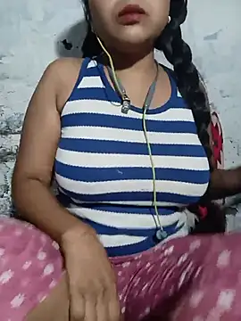 Snapshot of DESI-DOLLL chatting on June 14, 2026, 7:27 pm DESI-DOLLL online show from June 14, 2026, 7:27 pm