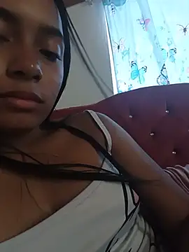 Snapshot of xcleila chatting on June 19, 2026, 4:00 pm xcleila online show from June 19, 2026, 4:00 pm