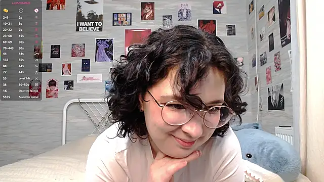 Snapshot of JackieApplePie chatting on June 18, 2026, 6:35 am JackieApplePie online show from June 18, 2026, 6:35 am