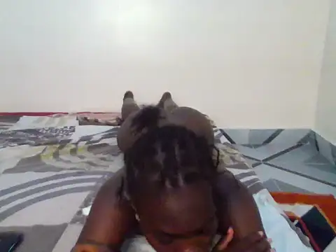 Snapshot of Sweet_quincy chatting on June 3, 2026, 8:03 pm Sweet quincy online show from June 3, 2026, 8:03 pm