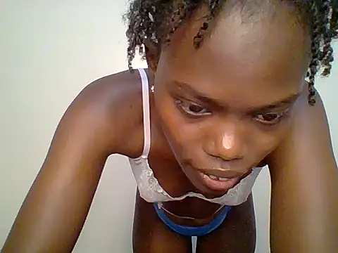 Snapshot of Sweet_quincy chatting on June 16, 2026, 9:50 pm Sweet quincy online show from June 16, 2026, 9:50 pm