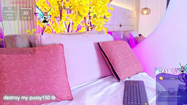 LalaVareela online show from July 15, 2026, 7:19 pm