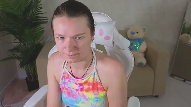 Snapshot of kira_hatti chatting on July 7, 2026, 8:40 am kira hatti online show from July 7, 2026, 8:40 am