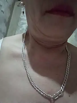 Snapshot of Kiki_sexyy chatting on June 2, 2026, 9:39 pm Kiki sexyy online show from June 2, 2026, 9:39 pm