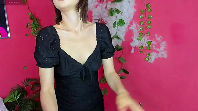 RiLey  Davis online show from July 5, 2026, 4:07 am