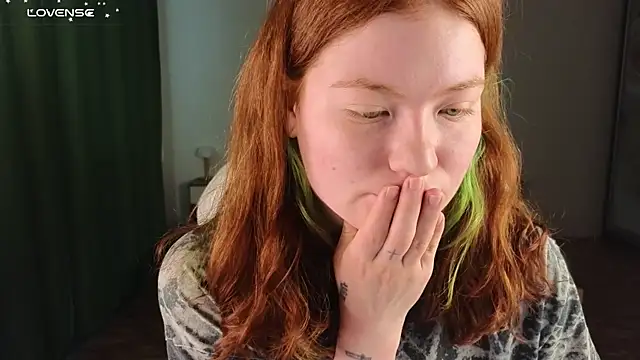YourGingerCute online show from June 2, 2026, 12:40 pm