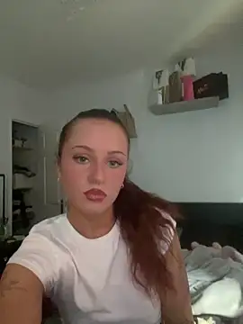 PoisonIvy x online show from June 9, 2026, 3:01 pm