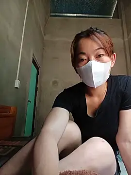 Snapshot of -Trinina- chatting on June 14, 2026, 5:20 am -Trinina- online show from June 14, 2026, 5:20 am