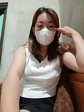 Snapshot of -Trinina- chatting on June 23, 2026, 9:24 pm -Trinina- online show from June 23, 2026, 9:24 pm