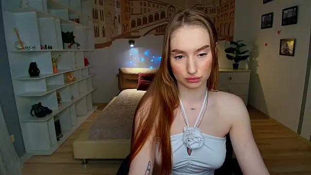 Snapshot of AlisaFoxis chatting on July 9, 2026, 5:39 pm AlisaFoxis online show from July 9, 2026, 5:39 pm