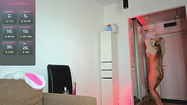 Chloecherry online show from June 9, 2026, 5:13 pm