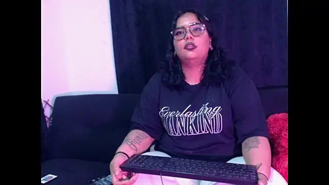 Scarlethh ss online show from June 2, 2026, 5:53 am