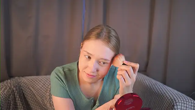 BeulaThorngren online show from May 30, 2026, 4:53 am
