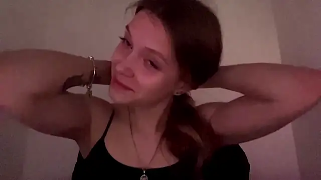 Snapshot of Moella_Ryans chatting on May 29, 2026, 11:25 pm Moella Ryans online show from May 29, 2026, 11:25 pm