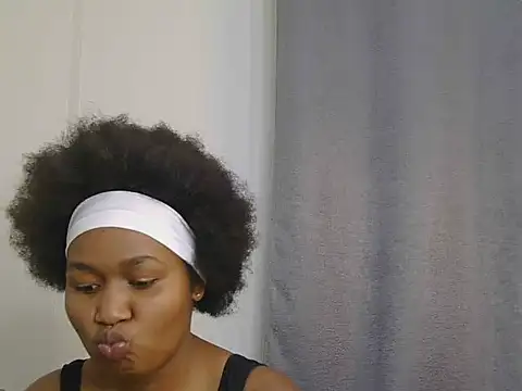 Snapshot of brownsugar_booty chatting on June 22, 2026, 12:13 pm brownsugar booty online show from June 22, 2026, 12:13 pm
