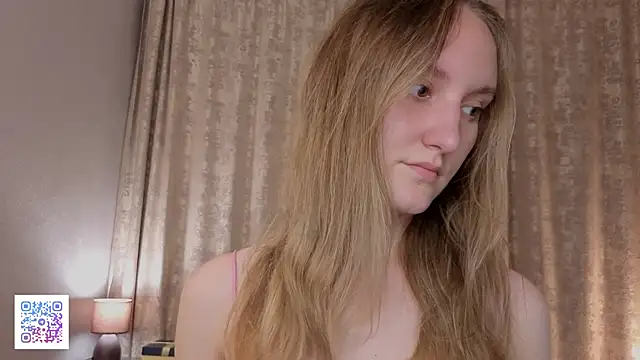 Snapshot of JenevaLitalien chatting on June 29, 2026, 6:08 pm JenevaLitalien online show from June 29, 2026, 6:08 pm