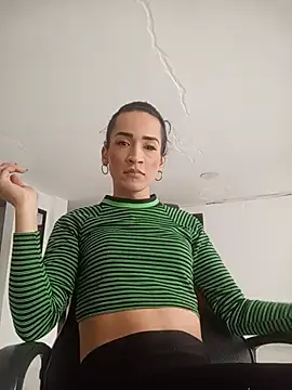 Hanna long online show from July 14, 2026, 4:23 pm