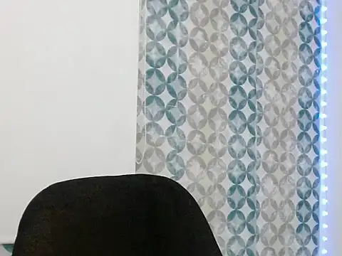 Isabellacarson online show from June 10, 2026, 4:39 pm