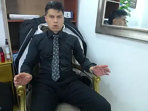 AquilesTaylor online show from July 1, 2026, 12:07 pm