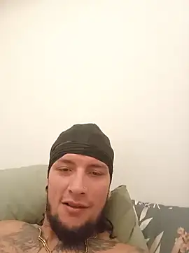 boyrolo24 online show from June 13, 2026, 8:23 am
