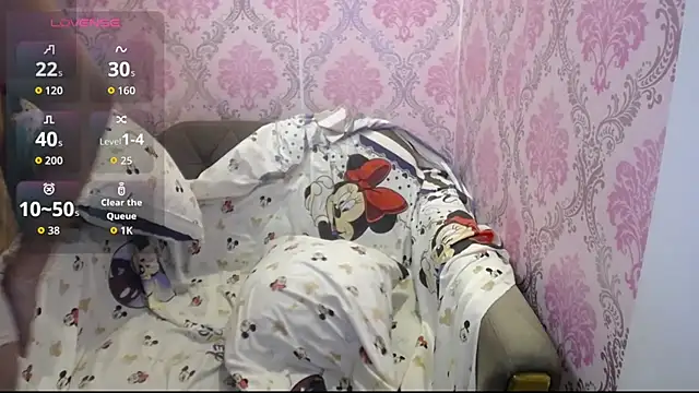 Shaina Sexy18 online show from July 12, 2026, 10:23 pm